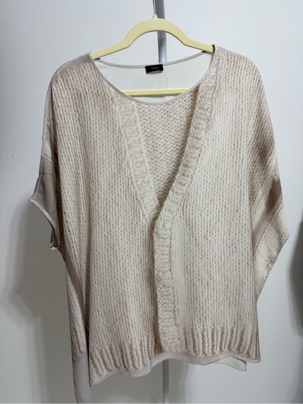 Joseph Cream Textured V-Neck Knit Cardigan